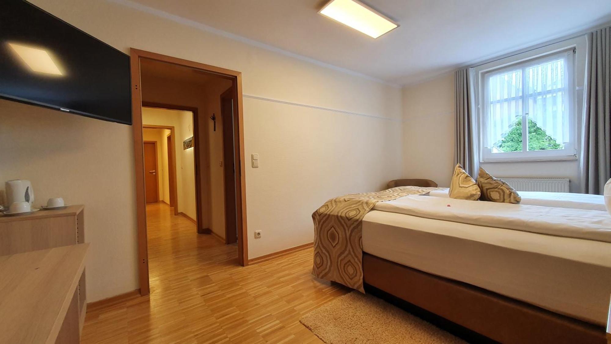 Hotel Zum Anker-Thulls Restaurant Neumagen-Dhron Kültér fotó
