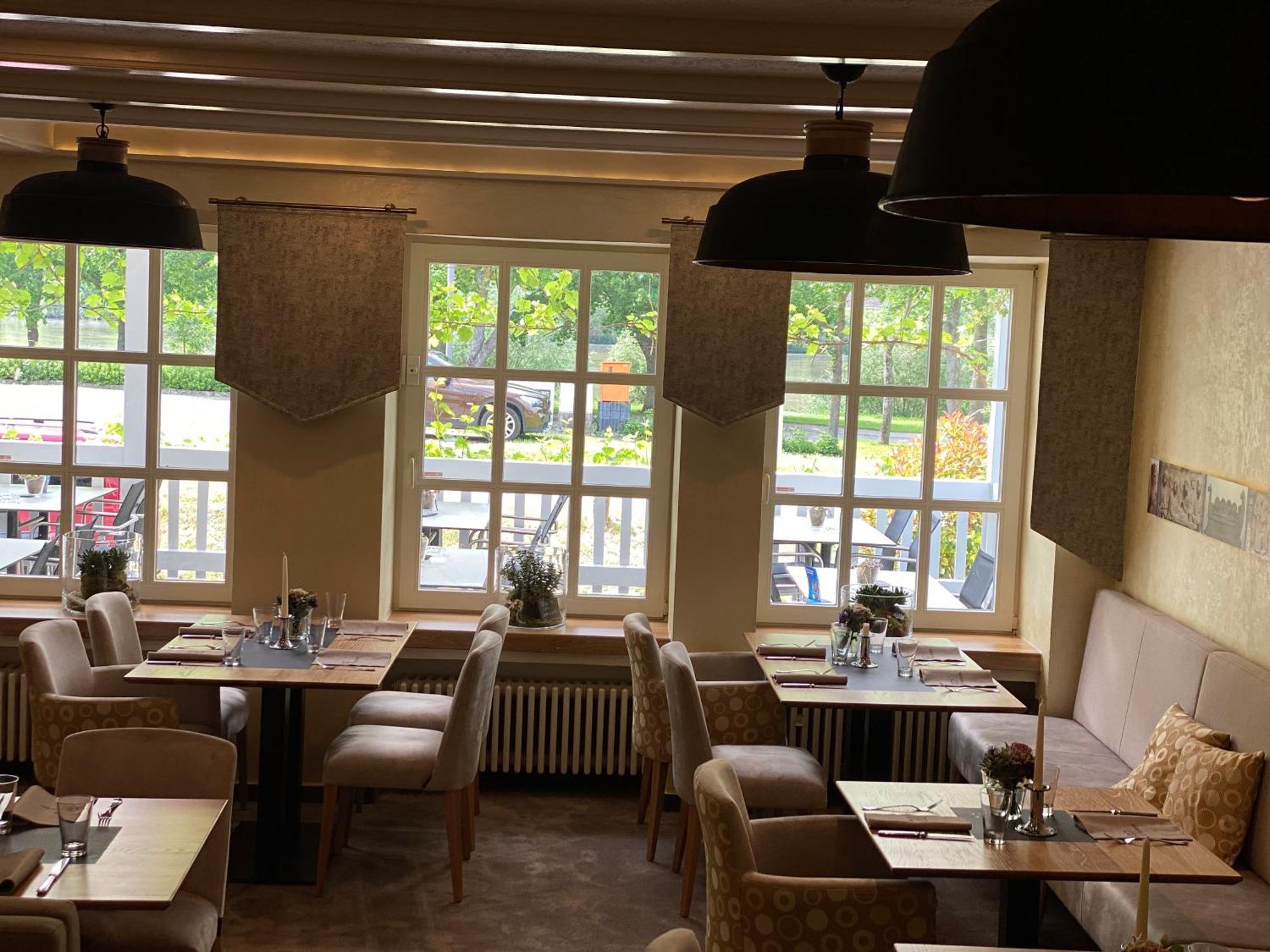 Hotel Zum Anker-Thulls Restaurant Neumagen-Dhron Kültér fotó
