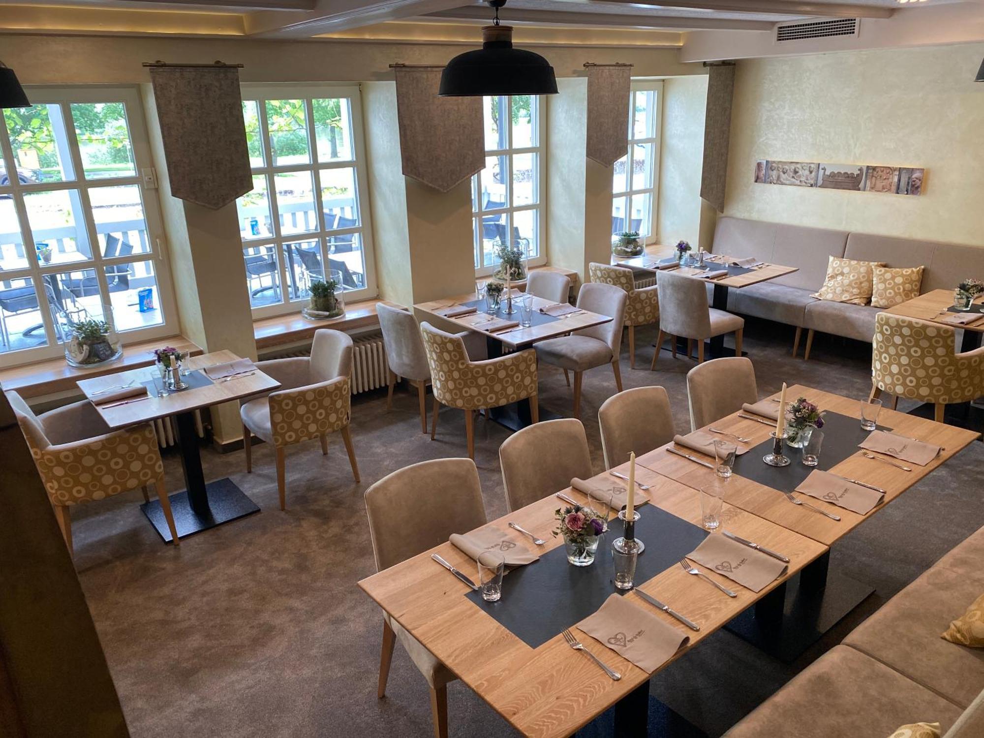 Hotel Zum Anker-Thulls Restaurant Neumagen-Dhron Kültér fotó